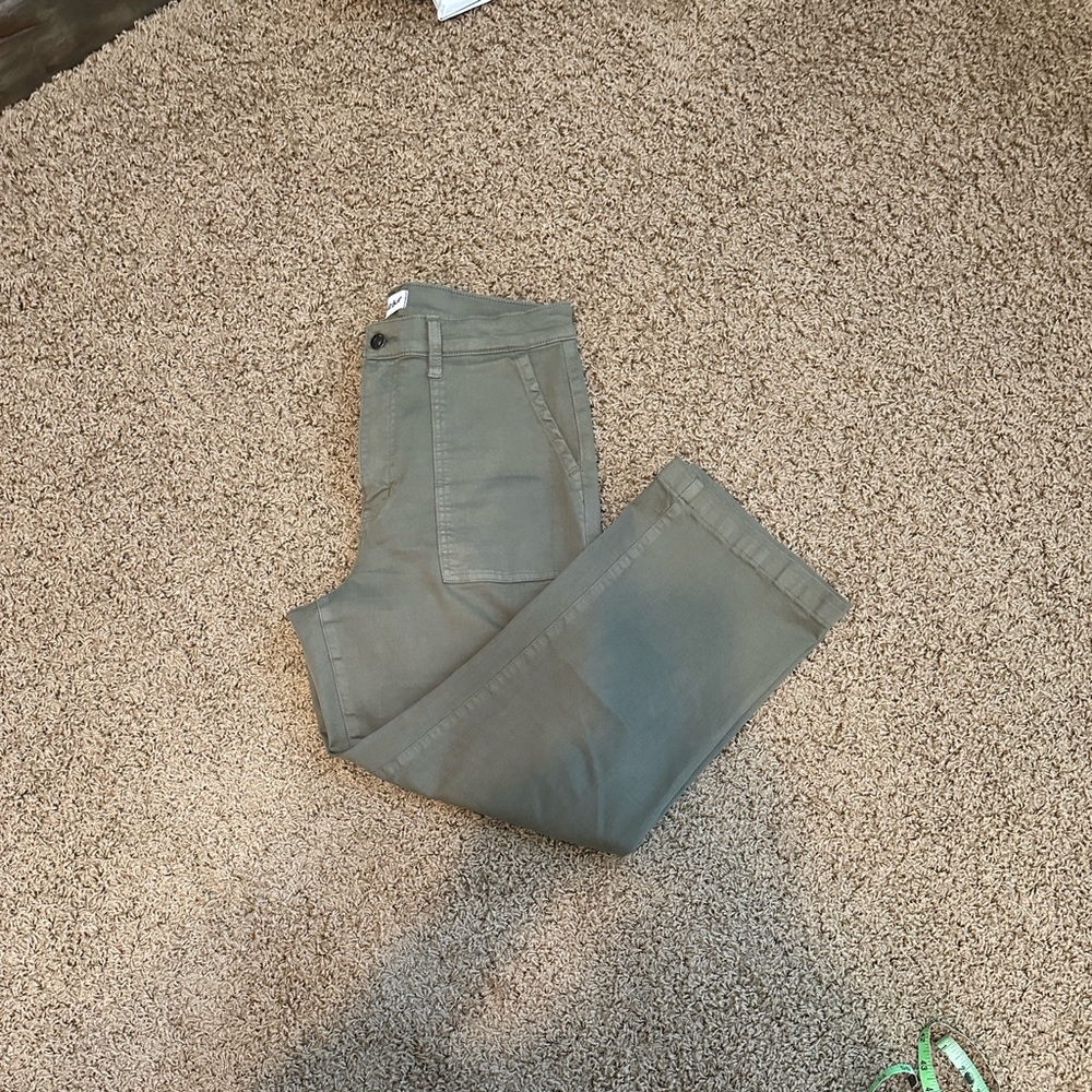 Women's Straight Leg Pants in Olive Green